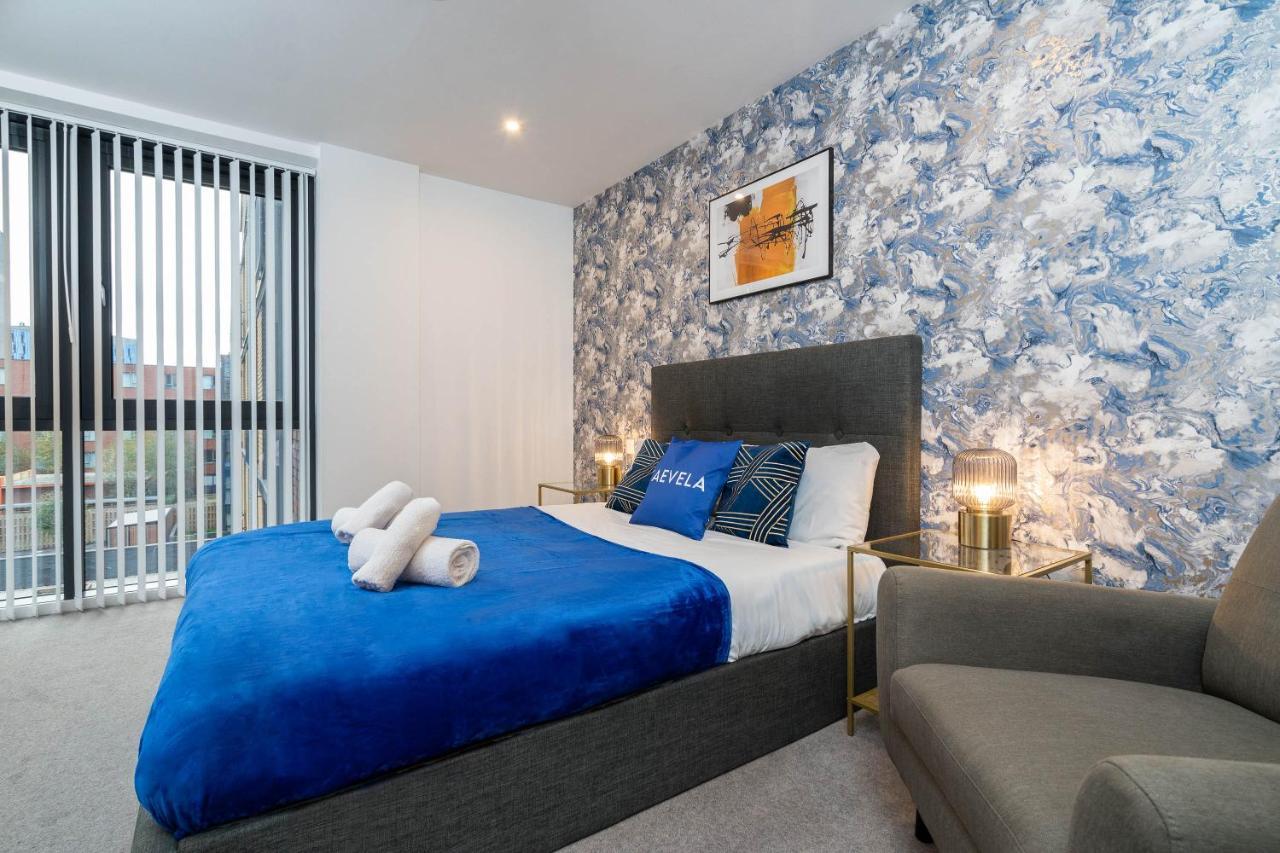 Maevela Apartments - Luxury Broad St Apartment - 2 Bed, 2 Bath - City Centre/Cube/Mailbox - With Underground Parking ✓- L Shape Sofa, Large 50 Inch Smart Tv With Free Netflix & Wifi Бирмингем Экстерьер фото